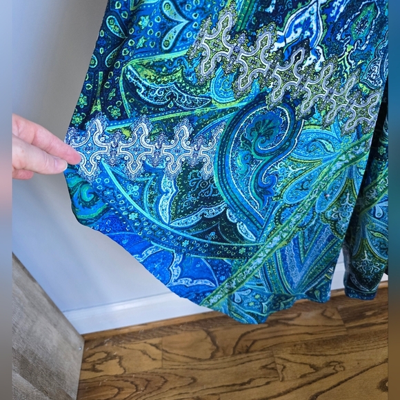 London Times New Gwynnie Jumpsuit Paisley Jersey Crop Asymmetrical Leg SZ 10 - Picture 4 of 9